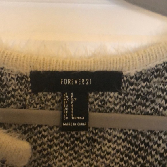 Fuzzy jacket - Picture 3 of 5